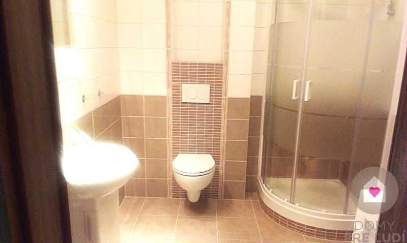 Garsónka, Staré Mesto Ľadová ulica