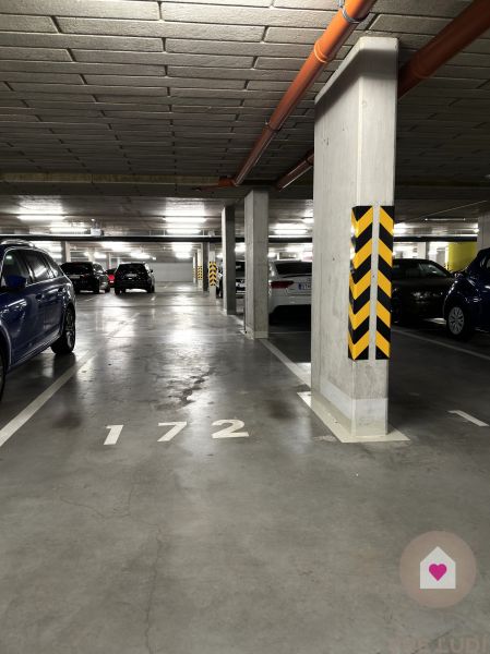 Garážové miesto, Z. Chalupkovej, BA