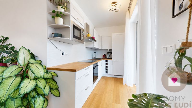 CERESNE-2i-apartman-s-balkonom-v-novostavbe-Polianky