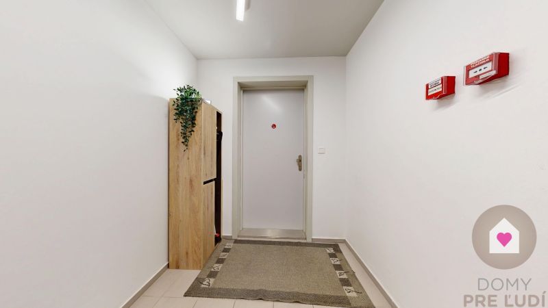 CERESNE-2i-apartman-s-balkonom-v-novostavbe-Polianky
