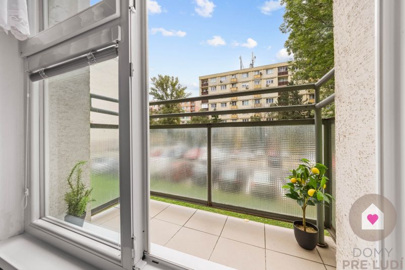Ružinov_1 izbový byt s balkónom na prenájom_Exnarova