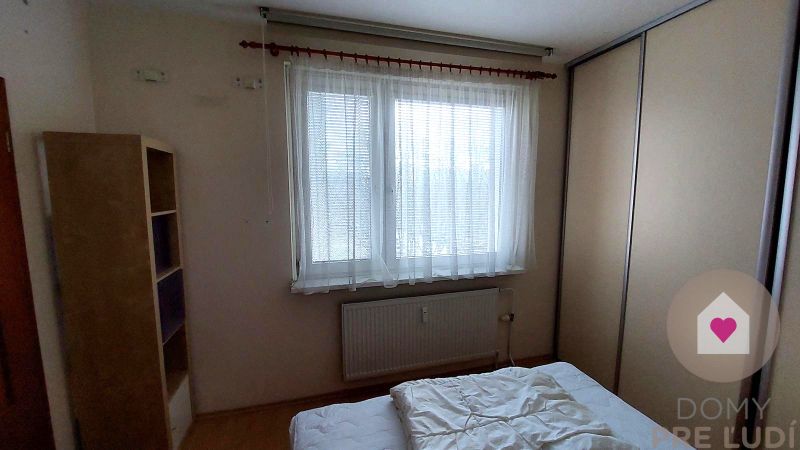 Izba na prenájom, Budatinska, Bratislav a