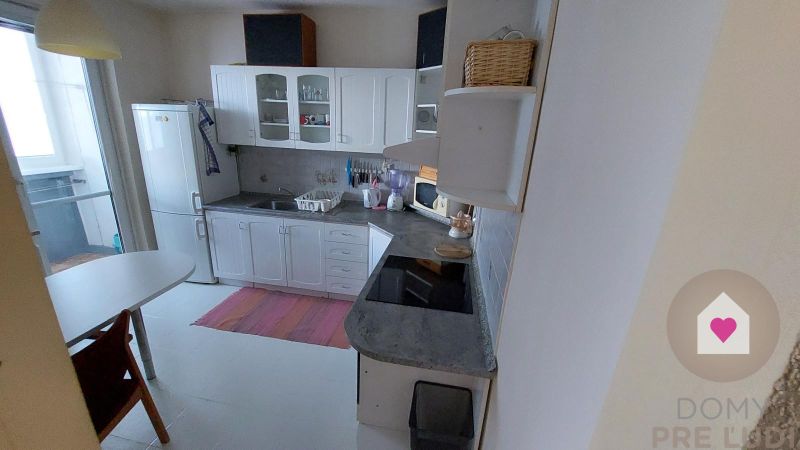 Izba na prenájom, Budatinska, Bratislav a