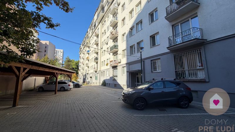 Trnavska cesta_ 2 izbový byt na predaj_Ružinov