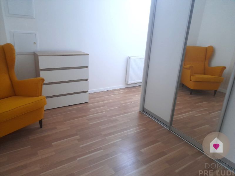 Prenájom 2 izbový byt, Ľadová, Bratislava Staré Mesto