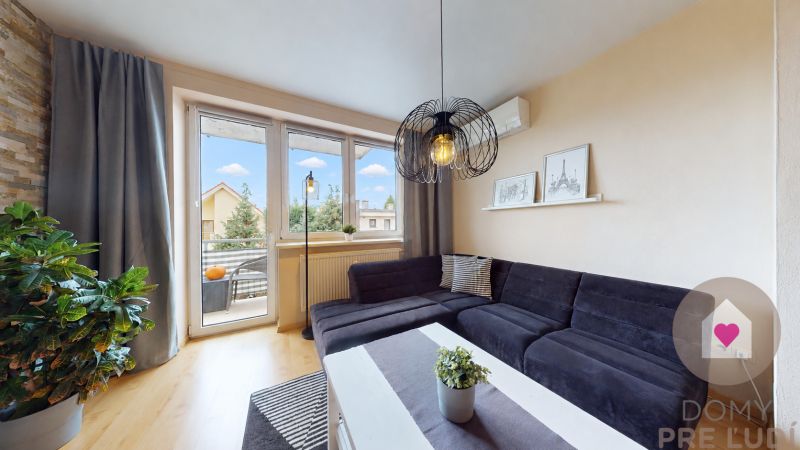 VAJNORY_3 izbovy byt s parkovaním a balkónom (23).jpg