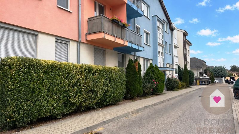 VAJNORY_3 izbovy byt s parkovaním a balkónom (29).jpg